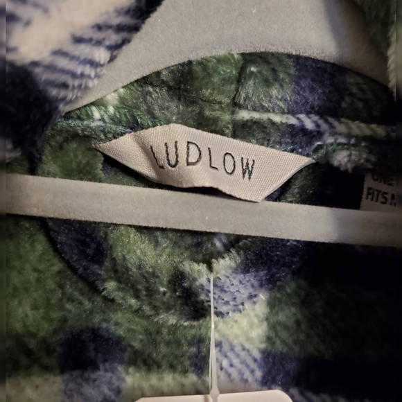 Ludlow extra soft Robe - Picture 3 of 5